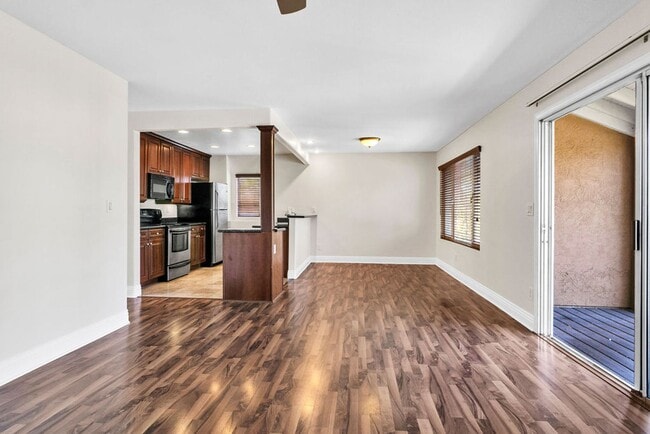 Great Two Bedroom Corner Unit in Villa Tos... - Great Two Bedroom Corner Unit in Villa Tos...