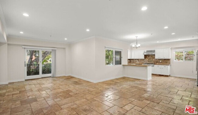 Photo - 10616 Kinnard Ave Unit 101