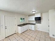 Photo - 1.0 bedroom in Los Angeles California 90022 Unit 3