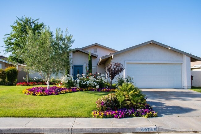 Photo - 80746 Columbia Ave