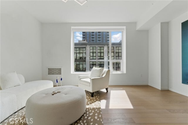 Photo - 1050 S Grand Ave Unit 705