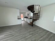 Photo - 945 Montgomery Dr House