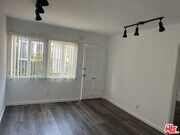 Photo - 2439 Oak St Unit H