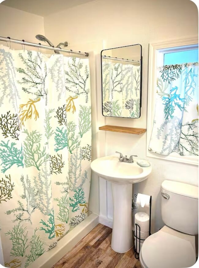 Photo - 107 E Barnett St Unit Coastal Cottage