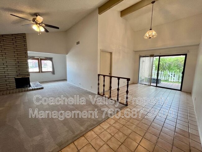 Building Photo - 40120 Sagewood Dr