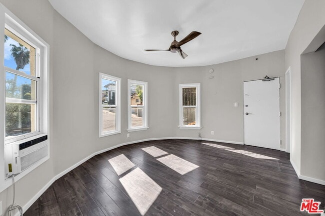 Photo - 3209 Descanso Dr Unit 10