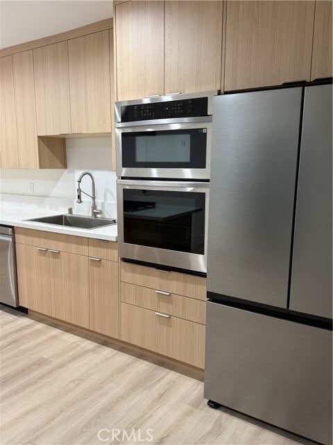 Photo - 14626 Morrison St