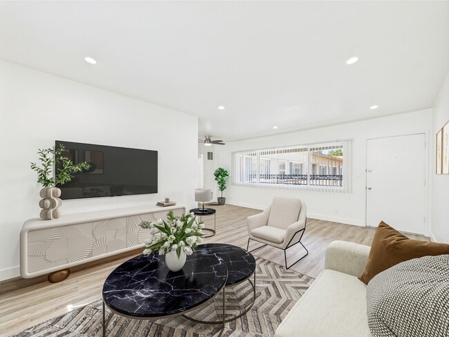 Photo - 13060 Burbank Blvd. Apartments