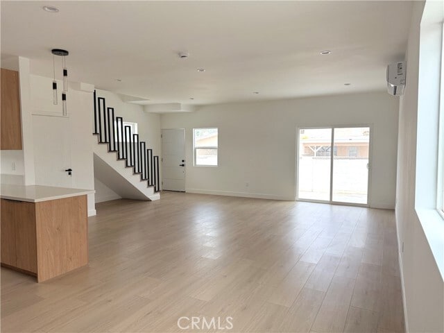 Photo - 22913 Sherman Way