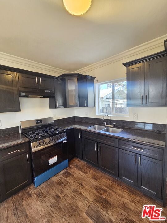 Building Photo - 1721 W 39th Pl