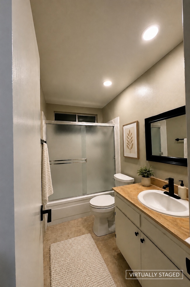 Photo - 8542 Emerson Cir Unit 2