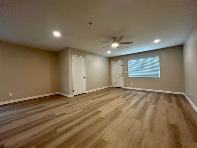 Photo - 10782 Walnut St Unit 10784