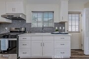 Photo - 1721 E Market St Townhome