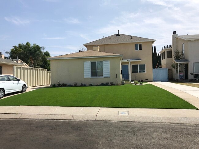 Photo - 8422 Glider Ave Townhome