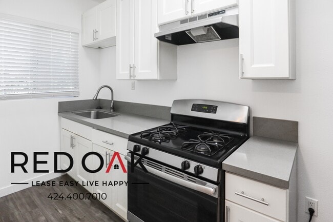 Photo - 719 Heliotrope Dr Unit 204
