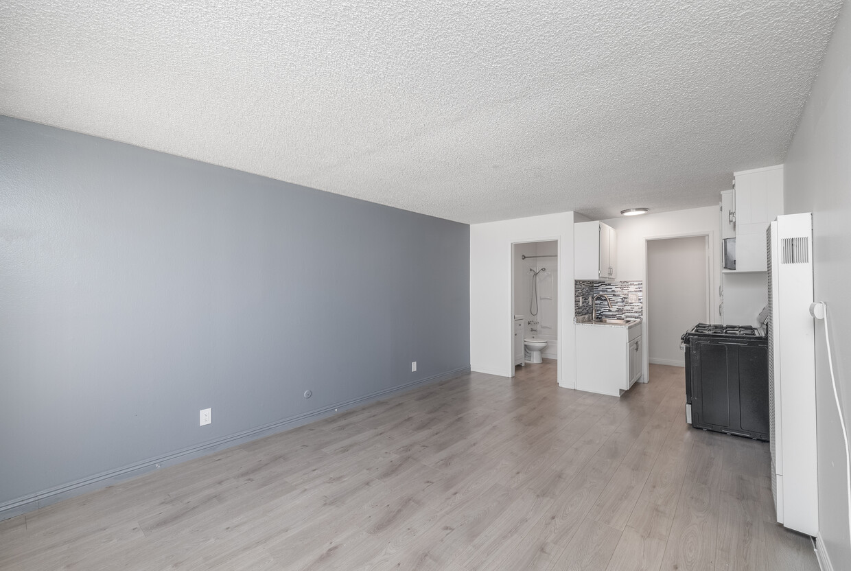 3D Tour - Hawthorne Chateau Apartments