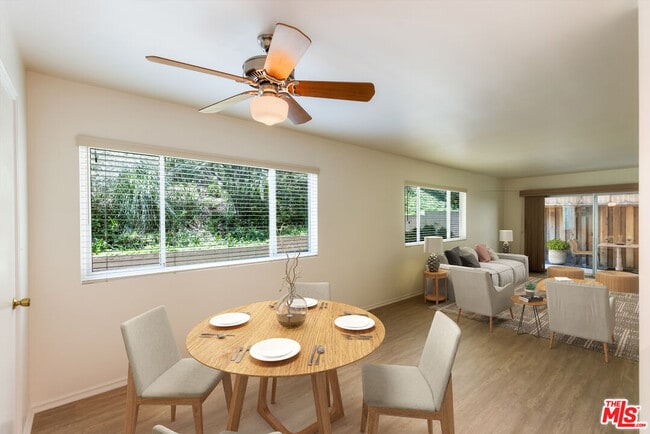 Photo - 6732 Hillpark Dr Unit 307