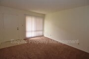 Photo - 2050 N Ventura Rd Unit 2