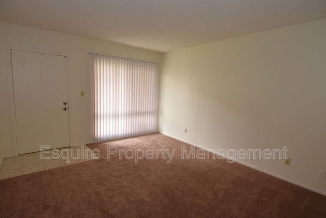 Photo - 2050 N Ventura Rd Unit 2