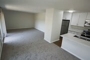 Photo - La Jolla 2 Bedroom 2 Bath walking distance... Condo Unit G