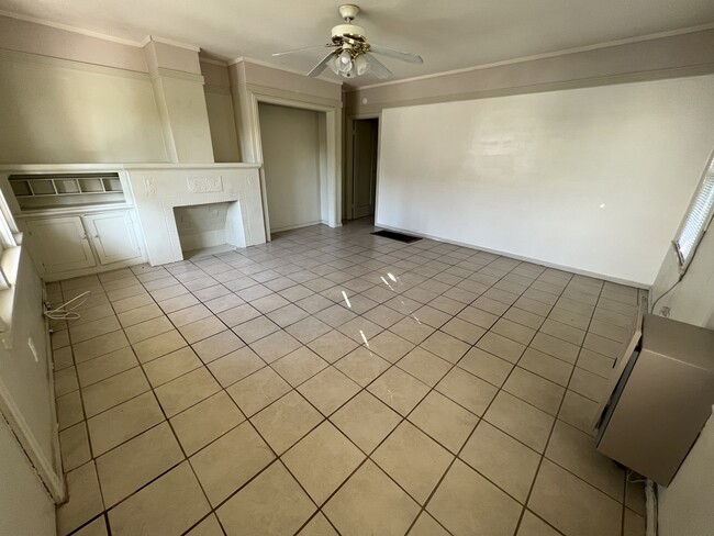 Photo - 392 N Mentor Ave Apartments Unit 392