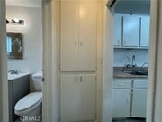 Photo - 591 E 6th St