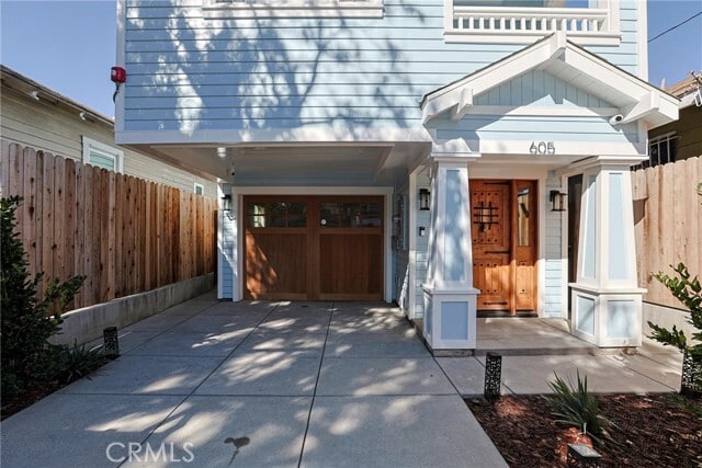 Photo - 605 W 4th St