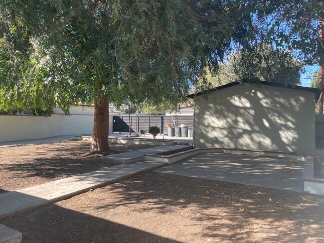 Photo - 251 W Arrow Hwy