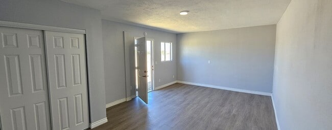 Photo - Muscatel House