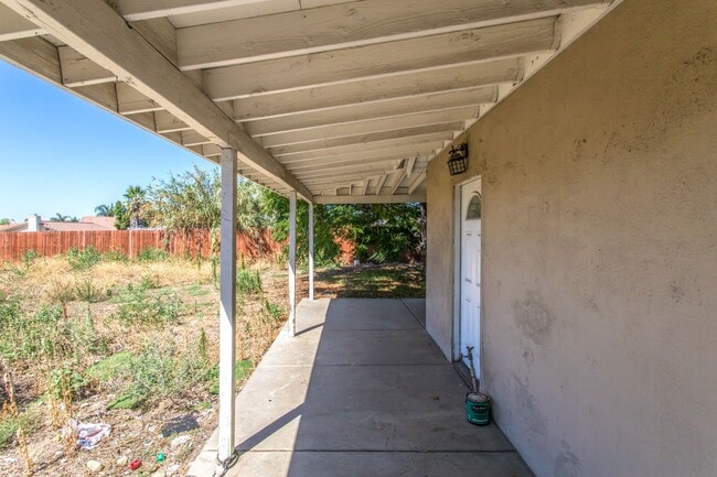 Photo - 14993 Yucca Ave Unit #B