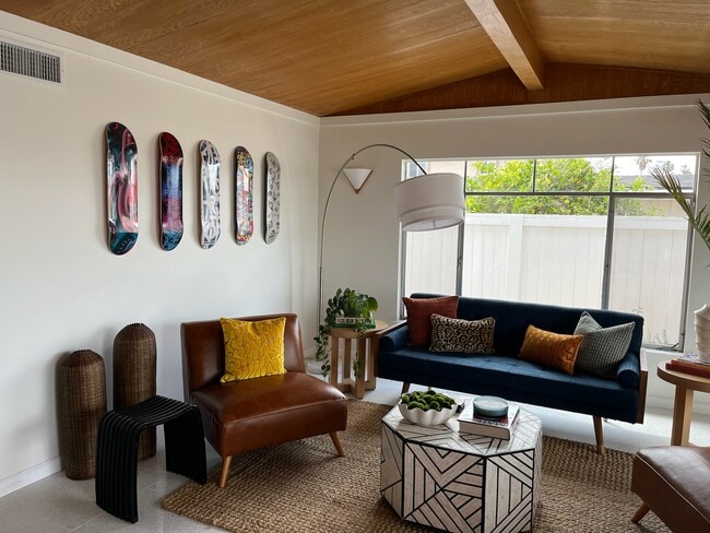 Building Photo - 2637 Pierpont Blvd