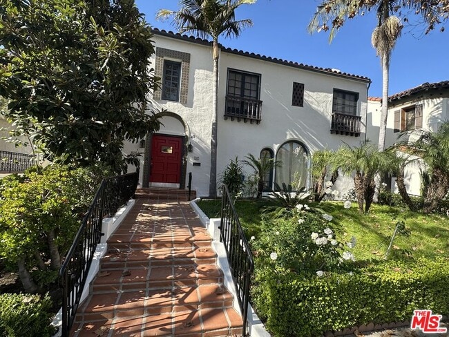 Photo - 147 N Orange Dr