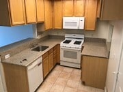 Photo - MUR Apartments