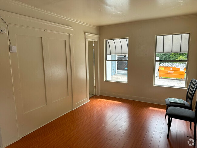 Building Photo - 1002 Virginia Pl Rental