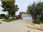 Photo - REMODELED + MOVE-IN READY 3+2 w/all applia... House