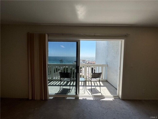 Photo - 640 The Village Unit 217