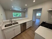 Photo - 517 Geneva St Unit B