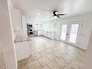 Photo - 581 Glenheather Dr House