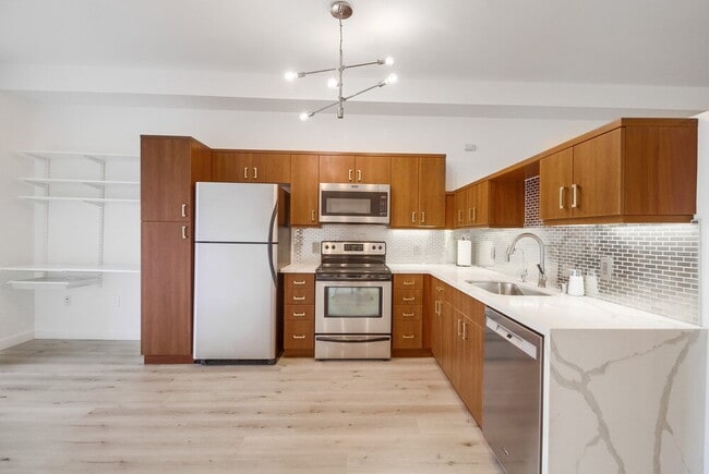 Photo - Beautiful Downtown 1BR/1BA Condo Unit 428