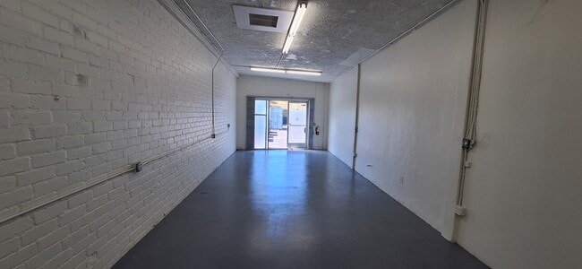 Photo - 2933 S Sepulveda Blvd