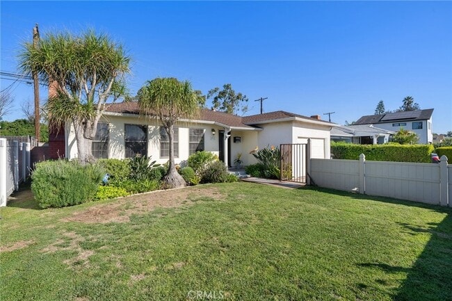 Photo - 12313 Alberta Dr