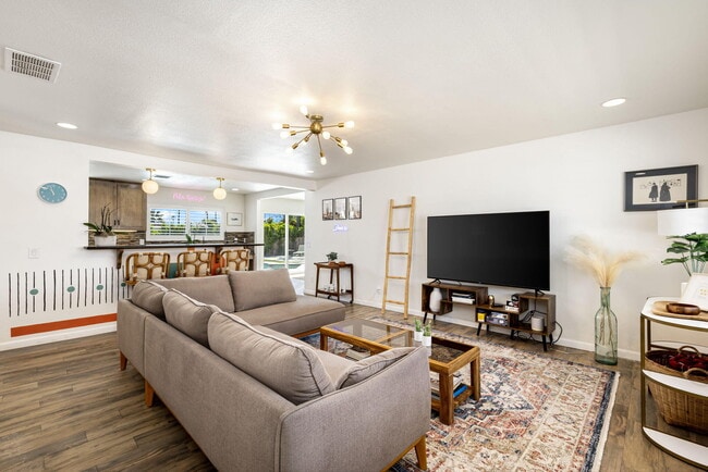 Photo - 2240 N San Gorgonio Rd