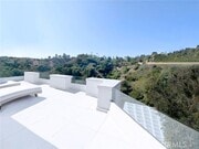 Photo - 13200 Mulholland Dr House