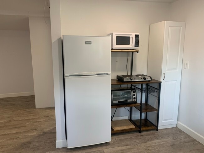 Photo - 5649 Stansbury Ave Unit Studio Guest house