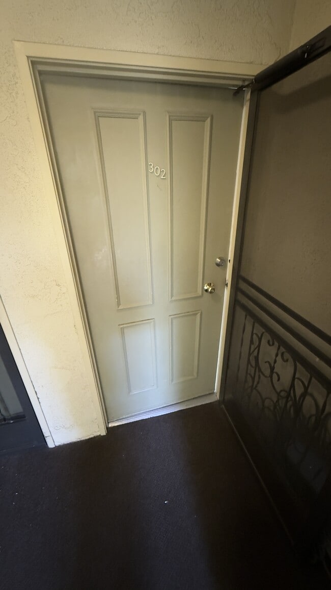 Photo - 420 Redondo Ave Townhome
