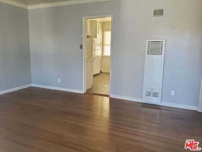 Photo - 1059 S Norton Ave Unit 5