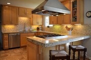 Custom Gourmet kitchen - 725 1/2 W Pine Ave House