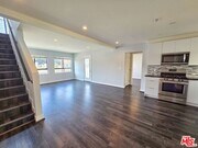 Photo - 2651 S Hobart Blvd Unit 5