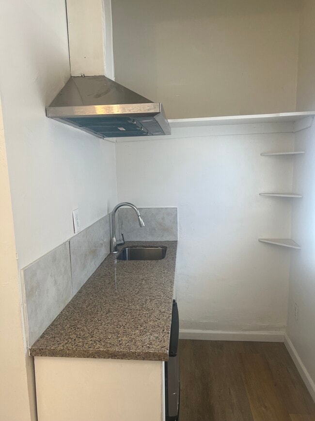 Photo - 3853 Bentley Ave Unit 1