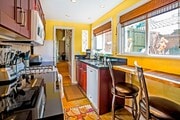 Fully stocked kitchen - 6750 Draper Ave